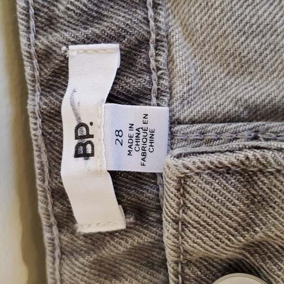 Destroyed Denim by BP Grey wash NWOT Tall Ankle Jeans - Picture 6 of 8
